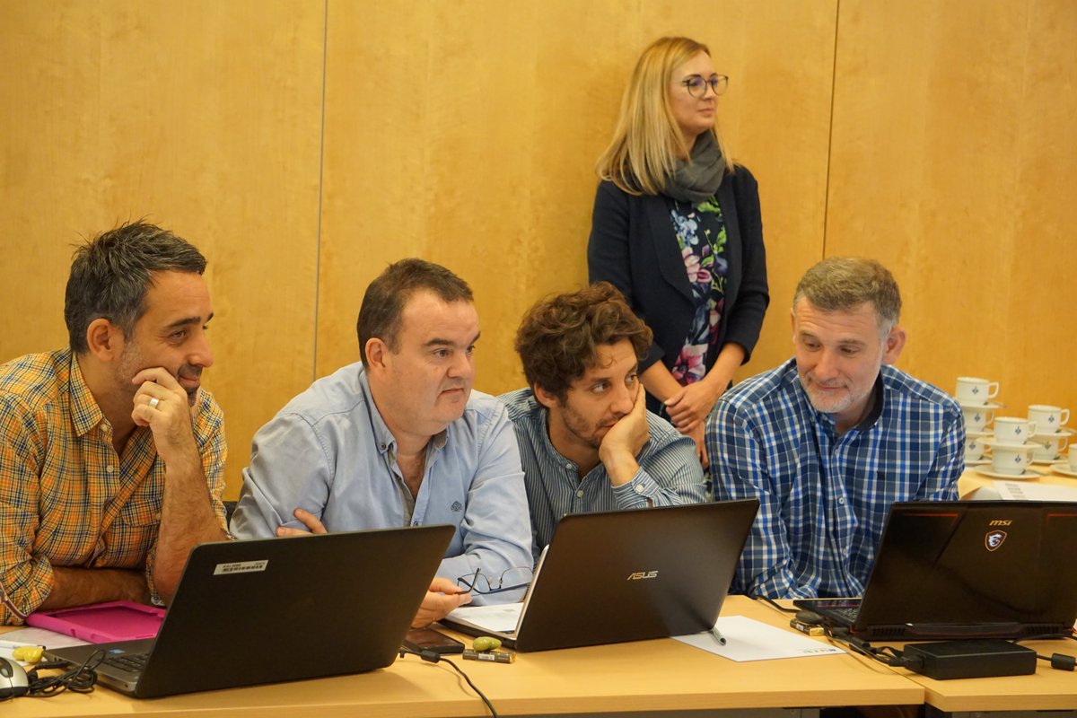 FISJ_Madrid's tweet photo. El proyecto europeo #LETITBE, programa de transformación digital, ha celebrado su tercer encuentro en Austria con el objetivo de mejorar la autonomía de las personas con discapacidad en el entorno educativo a través de la tecnología digital @FundVodafone @FundJuanCiudad https://t.co/5ON5dfHV52