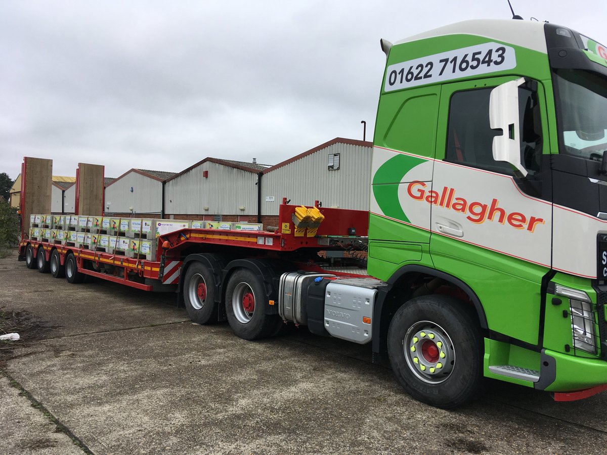 ElmerSuffolk19's tweet photo. Yesterday we said goodbye to our concrete plinths as they set off down to Kent to be used for @Elmermaidstone. Huge thanks to @ABP_SSP for providing a forklift driver, CARS Ipswich for the forklift, and @Gallagher_Team for all your help! #elmersuffolk19 #tonsoffunforeveryone https://t.co/bVvNxFpDr9