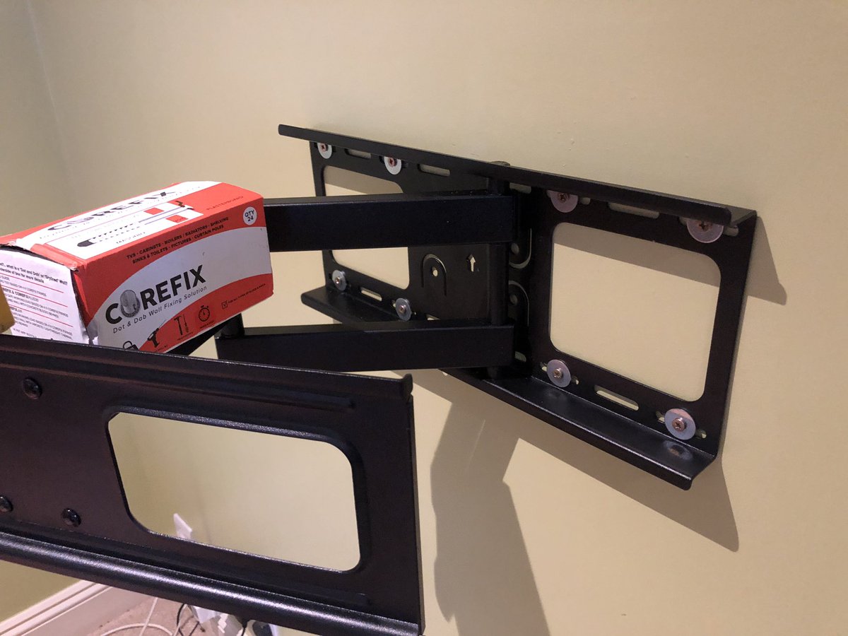 AscentAV's tweet image. Just mounted a 65” OLED on a fully articulated bracket on a dot and dab wall using @MetexOnline #Corefix anchors. Perfect!