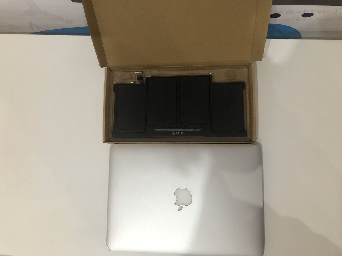 gadgetlabng's tweet photo. Battery Replacement for MacBook Air. ⠀

Nothing beats the GadgetLab feeling; Affordable rates, impeccable service and timely delivery. ⠀
⠀
Call us today 0816 864 7150
#gadgetlabng #phonerepair #laptop #abuja #gadget #gadgetrepair #laptoprepair #Macbookrepair https://t.co/wk7ozfsexG