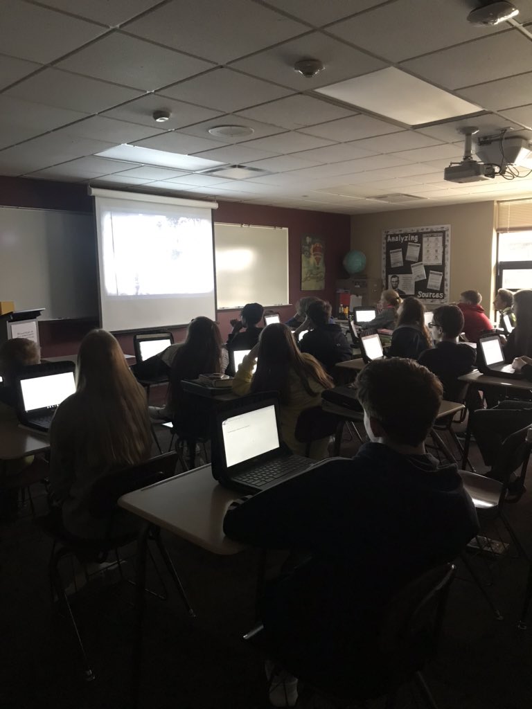 mrscahillPJH's tweet photo. Love taking something I learned at #ITEC19 and putting it to use the next day. EdPuzzle Live for the win today! https://t.co/d3oJe8Qs4Y