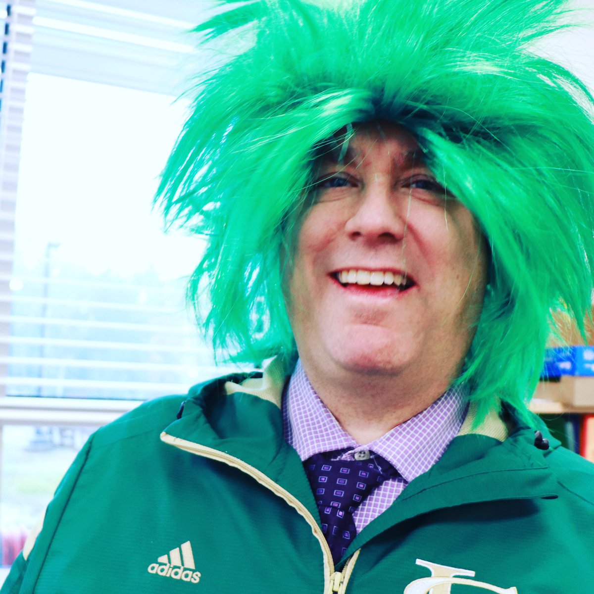LCPSchools's tweet photo. Since we hit 2,500 acts of #Kindness, our administrators are fulfilling their end of the deal by dyeing their hair!

We’ll have more photos as more administrators take the plunge (including Mr. Straley on FRIDAY!) 

Go to https://t.co/8F5ke0T4Yb to submit your act of kindness! https://t.co/FLEoWWJUOP
