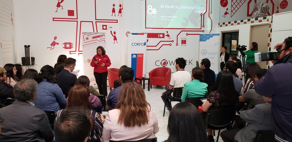 <a href="/AlfaroZuleta/">Silvia Zuleta Alfaro</a> Directora de <a href="/CorfoAtacama/">Corfo Atacama</a> presentando el #ViajedelEmprendedor <a href="/Corfo/">Corfo</a> en el <a href="/coworkatacama/">Cowork Atacama PUCV</a> en la #SemanaDeLaPyme