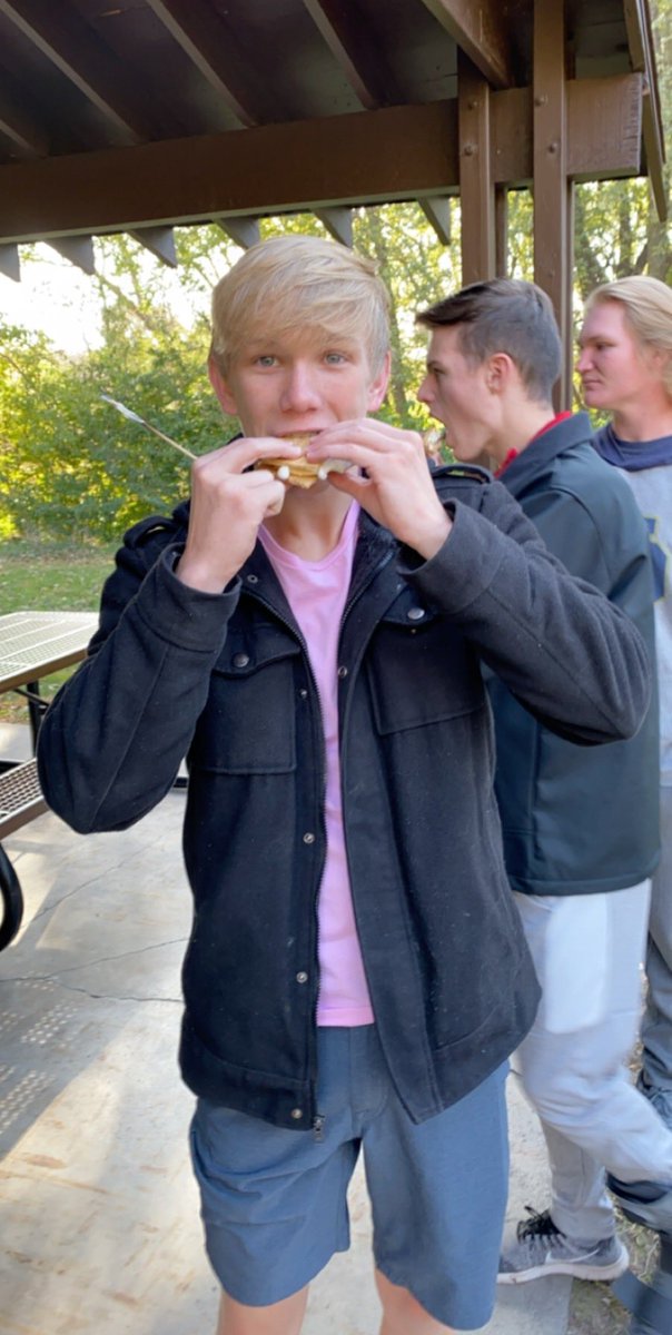 Can’t have an outdoor PE class without working on our s’mores mechanics #roastthemallow <a href="/Loofe33/">C.M. Loofe, Ed. D</a> <a href="/KHSathleticmed/">Bearcat ATC</a>