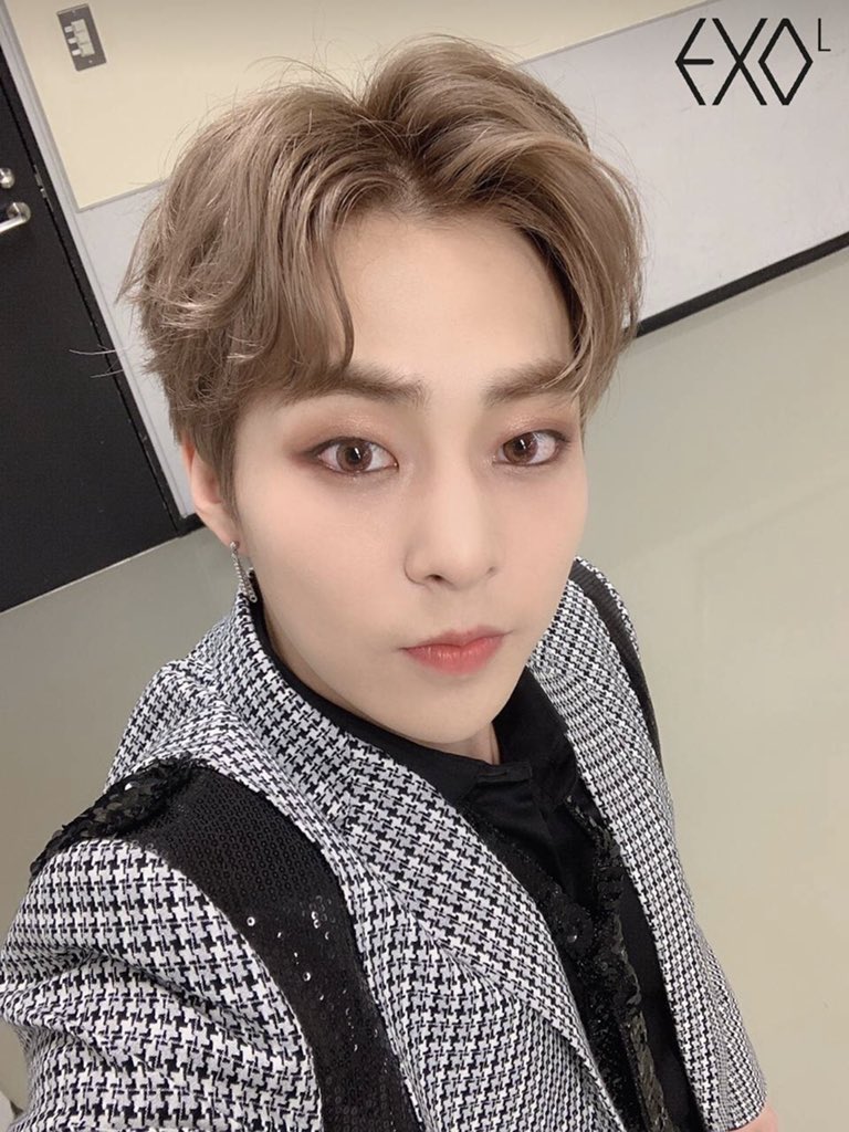 mikhelzie's tweet photo. Our Snow fairy, we miss seeing you on stage with your brothers. praying for your well being in the military. I love youuu
#EXOLPromiseXiumin
@weareoneEXO https://t.co/SoP04z7uxI