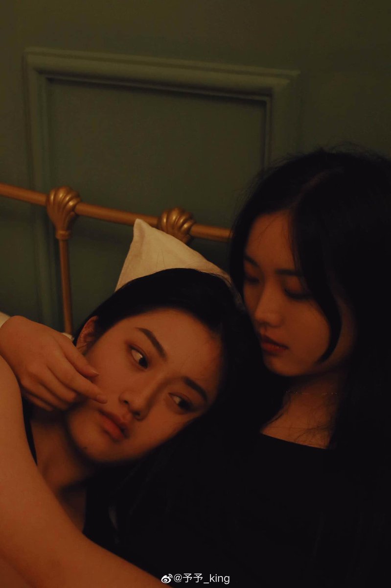 i'm joy 🖤🚺 tweet media