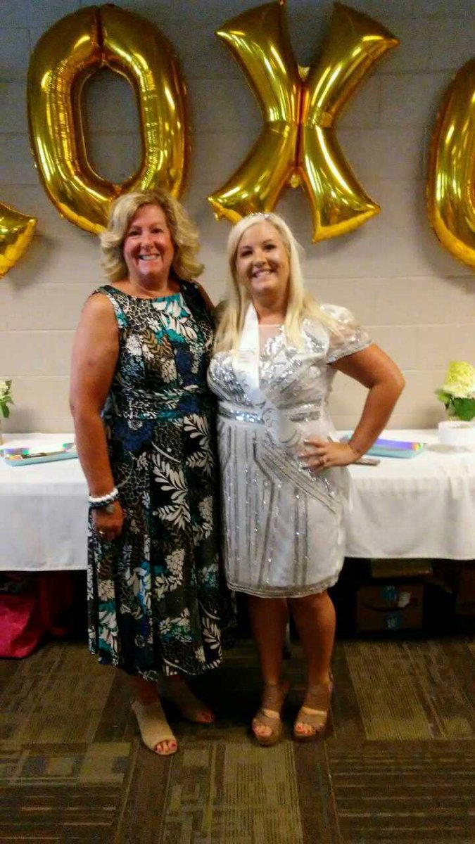 YeaH4Rachel's tweet photo. Happy birthday to my mother! Liz is the type of woman that will make you laugh, appreciate life and enjoy the small things. She has taught me to be a better daughter, mother and human and I’m forever thankful. HAPPY BIRTHDAY MOMMY!! #ebie #mom #birthdaygirl @ebie1958 https://t.co/dKwHiuJUwW