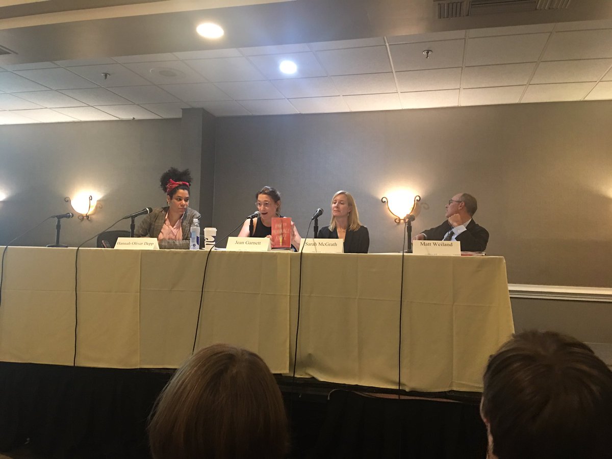 BookTowne tweet media