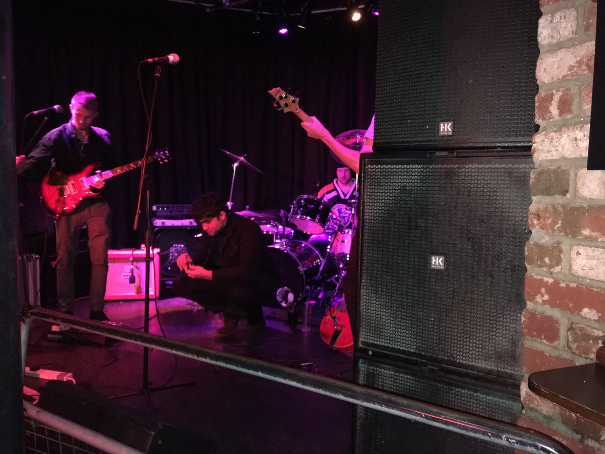 weekdazeband's tweet photo. First headline gig booked...Washington in sheff, 12th November, be there, have a bev, have a dance, rehearsals soon 🍻 #sheffieldissuper #sheffieldband #music #washington #weekdaze #headline https://t.co/r3bIm7GoHi