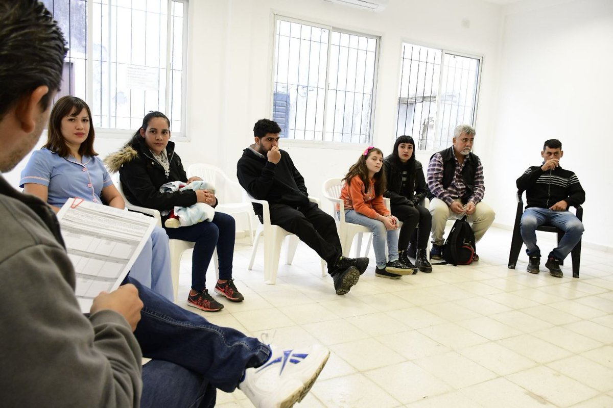 A través del programa de Empleo Independiente de <a href="/produccion_arg/">Secretaría de Industria y Desarrollo Productivo</a>, entregamos un financiamiento de $63.900 a seis emprendedores de los rubros de herrería, gastronomía, estética, indumentaria y sublimación. Así, podrán adquirir insumos y herramientas que potencien su producción.