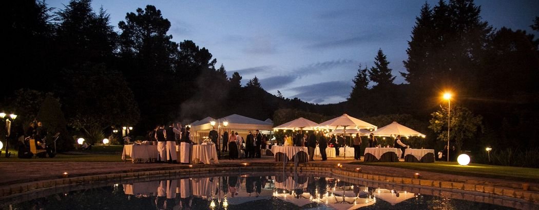 Bodayaa_com's tweet photo. 💕¿Tienes pensado casarte en una masía pero no sabes cuál? ¿Vives en Barcelona y no tienes un lugar para celebrar tu boda? 
En Bodayaa te traemos una serie de imágenes sobre una propuesta para casarte tu y tu pareja en una masía en el Montseny! 🔔💒 ➡️➡️➡️ https://t.co/5lPLM0rVv0