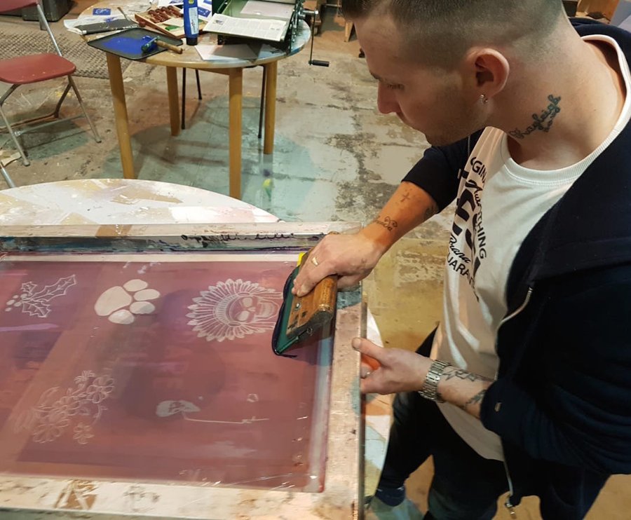 limkprintmakers's tweet photo. Showing @Belltable until early Nov, 'PALLS & Print', an exhibition of prints made during a series of @creativeirl funded LP print workshops with clients of PALLS (Probation and Linkage in Limerick Scheme) in Aug 2019. #ilovelimerick #creativeirl #accessforall #accesstoprint https://t.co/c5a40jK3Rv