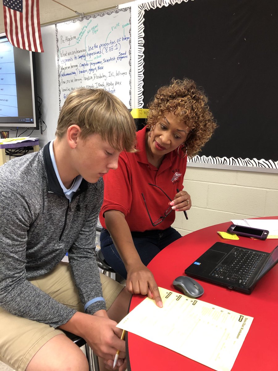 apressley2's tweet photo. 8th grade Math Data Chats are in full swing at MMS. ⁦@TCBOE⁩ ⁦@MunfordMiddleAL⁩ #empoweredMMS https://t.co/oBOQp60zGx