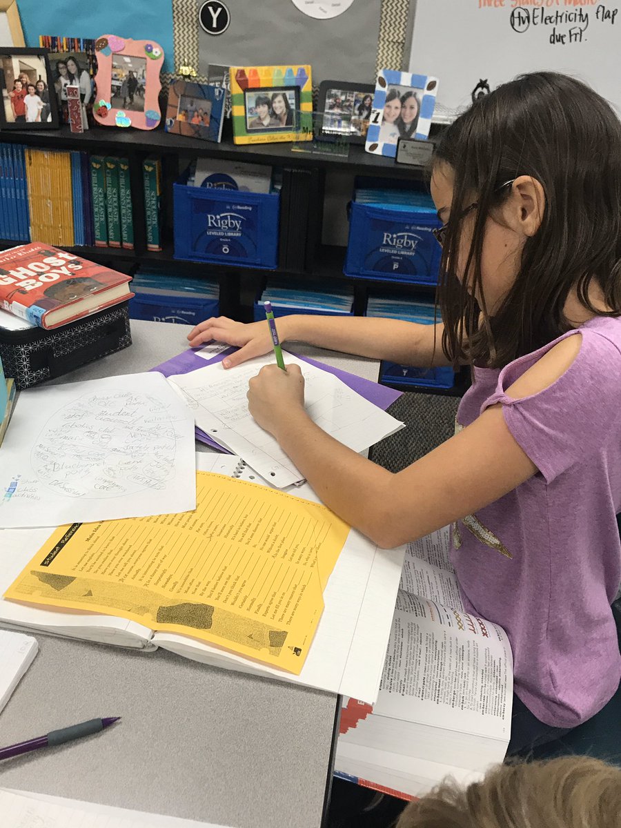 PhillipsFourth's tweet photo. Let’s do this! We are planning our first expository writing to explain what makes Beverly a great place to learn! @StrongBobcats #beverlylearns https://t.co/wLaZjU2YoE