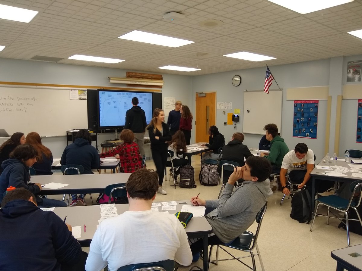 MrMurphyWGHS's tweet image. Blending @icivics and @LearnPromethean to understand the #FederalSystem of American Government