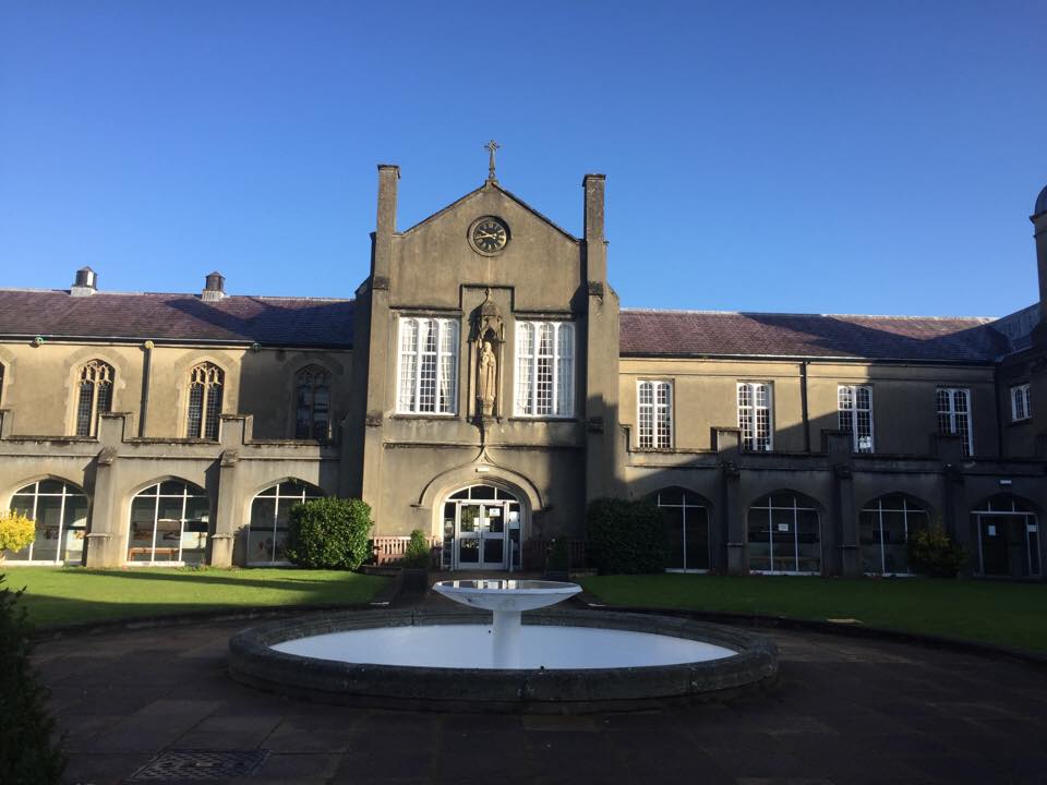 CCColradd's tweet photo. Dechrau da iawn i'r Cwrs Sgiliau Ymchwil yn Llambed. Diolch i Dr Elin Royles, Mari Ellis Roberts, @MeganHaf6 a Dr Kate Roberts am sesiynau gwych. #ymchwil #phd https://t.co/3fEozPk4sd