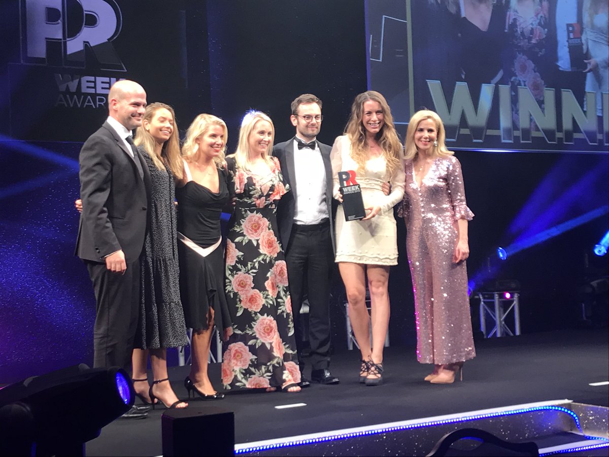 mcsaatchipr's tweet photo. Best PR Event for our 4GEE Cinema - thrilled with our PR Week WIN! Thanks @prweekuknews #winning #celebrations #EE https://t.co/CrwRJZHI5n