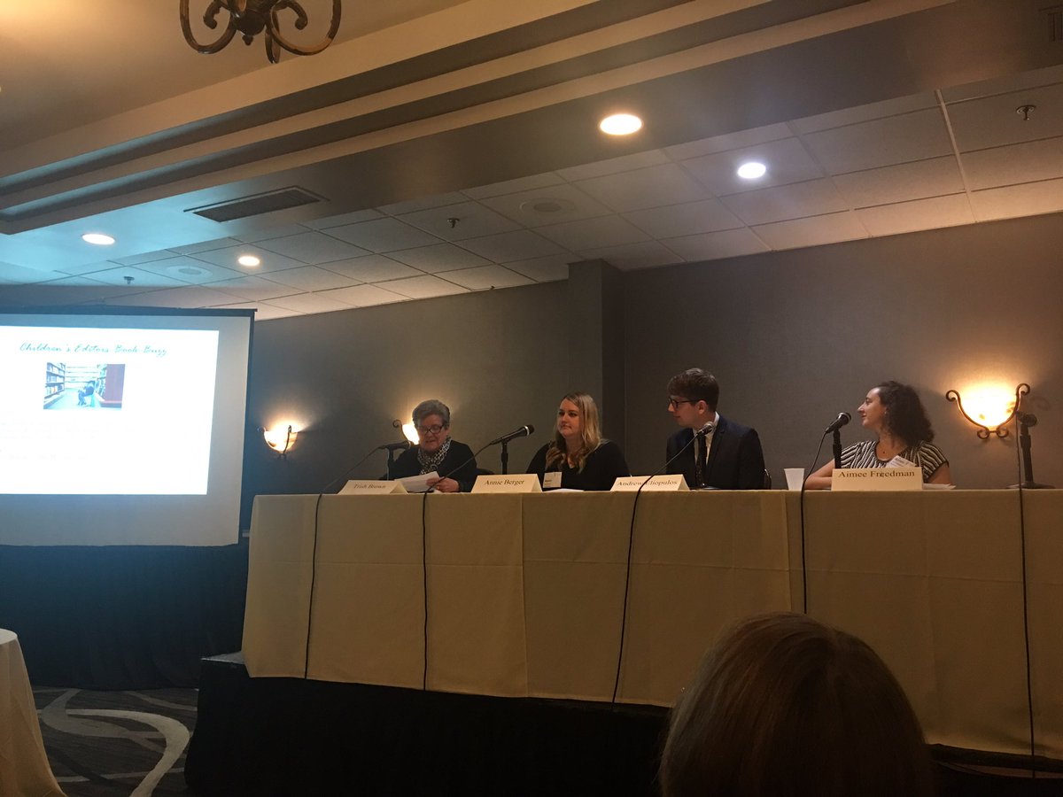 BookTowne tweet media