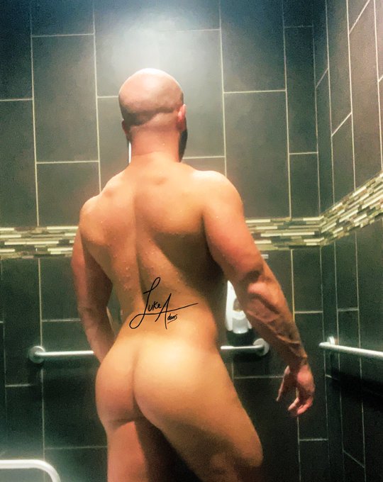Happy Hump Day! https://t.co/GotA4GdhnC<a href="/tag/dirtyboy"class="tags"><span>#dirtyboy</span></a>
