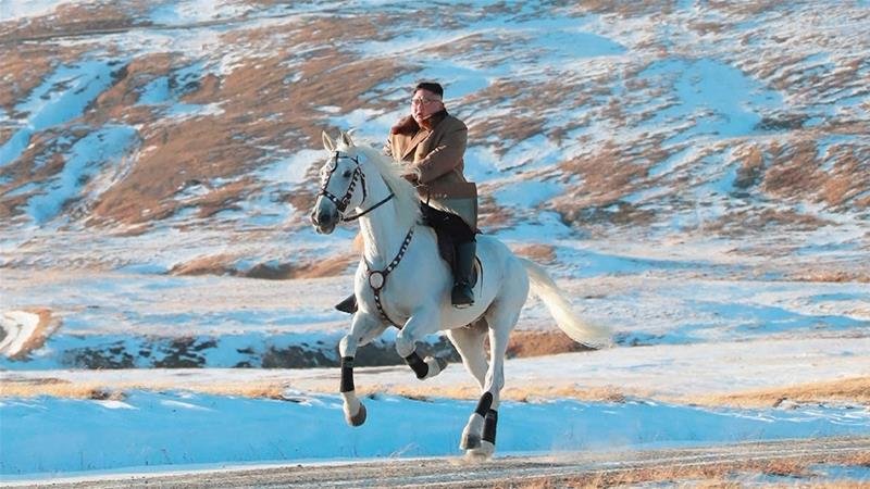 DPRK_News's tweet image. I'm a Leader.
On a White Horse I ride.
And I'm wanted, dead or alive.