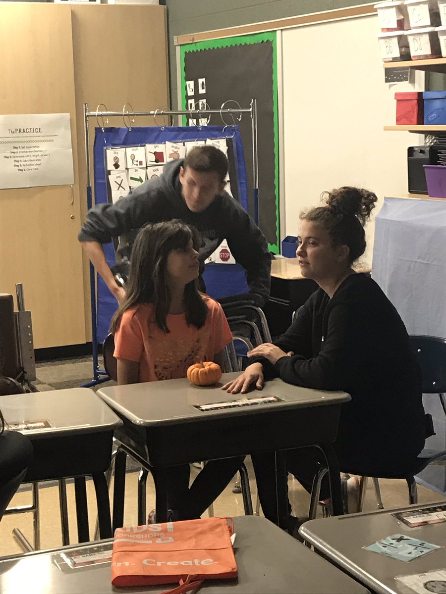 Our athletes joined Coach Faders class to paint pumpkins and play outside. <a href="/WhiteToni17/">Toni White</a> @TBHSTrojans