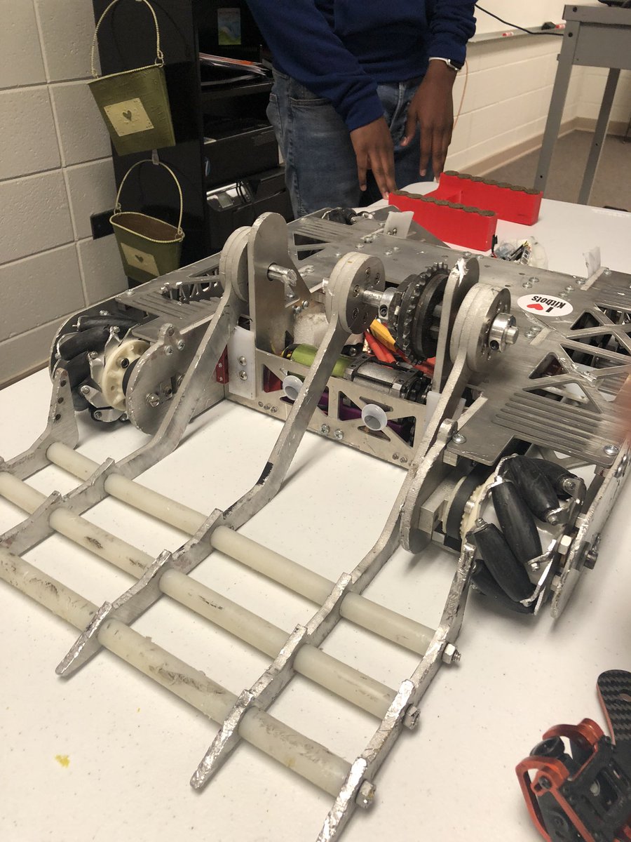 Andrew Smith of Aerodyne took time to bring racing drone and battle bots for students to examine. Engineers who take time out of their busy schedules for students are always appreciated and make big impressions. <a href="/CareerTechCntr/">CareerTechCenter</a>  <a href="/MadCoSchools/">MadCoSchools</a> #IgniteExcellenceMCSS #techpride
