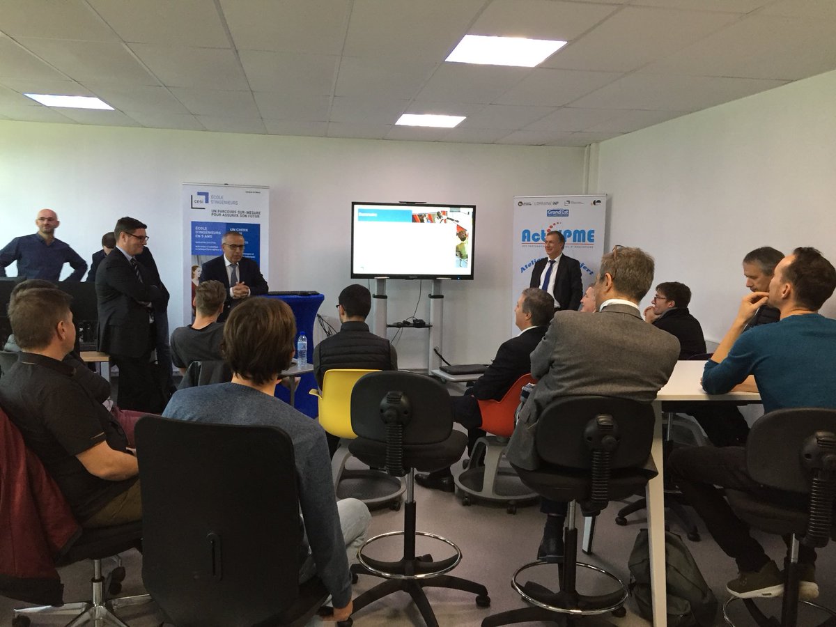 stephanie_bonne's tweet photo. Inauguration officielle du NumeriLab CESI Nancy.
A la confluence du transfert technologique vers les PME / ETI et de la pédagogie active, ce dispositif concours à intégrer les outils du numériques sur des problématiques concrètes d’entreprises.
#CESI #Numerilab #Nancy https://t.co/eWVFpXqEAo