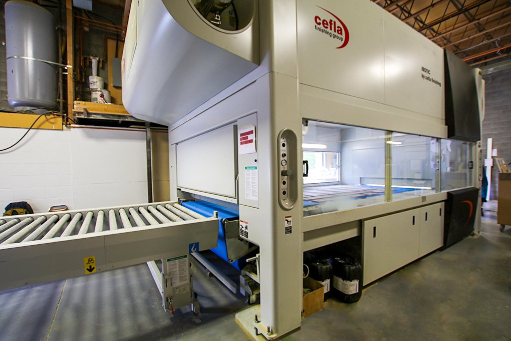epicdoors's tweet photo. At Epic Industries Inc, we use the highest quality, precision sprayers from Cefla on our cabinet door products. iBotic is a high-capacity spraying robot for ultra-high finishing quality with maximum flexibility.

#customcabinetdoors
 #ibotic #robotics #sprayingmachines #kitchens https://t.co/QkjSgb1fb4