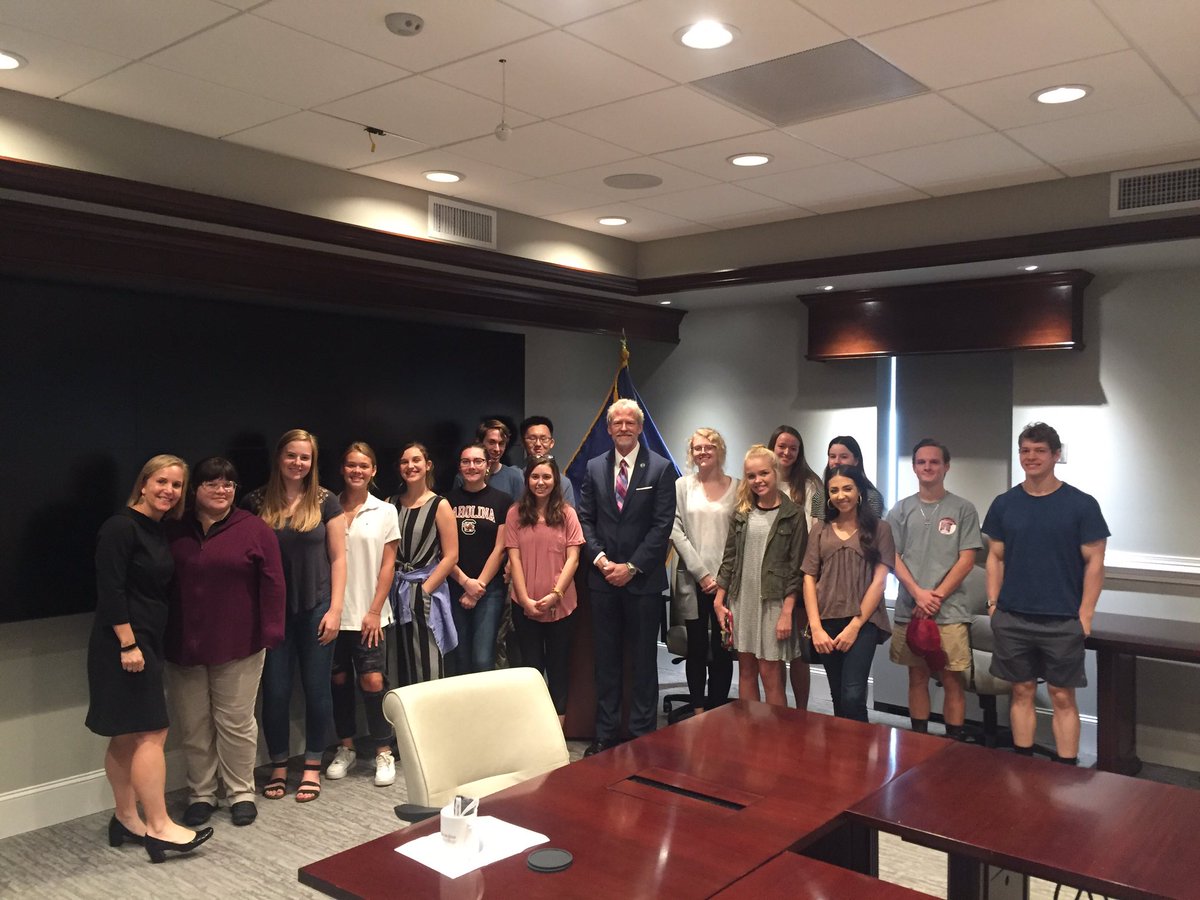 Andrea Tanner tweet media