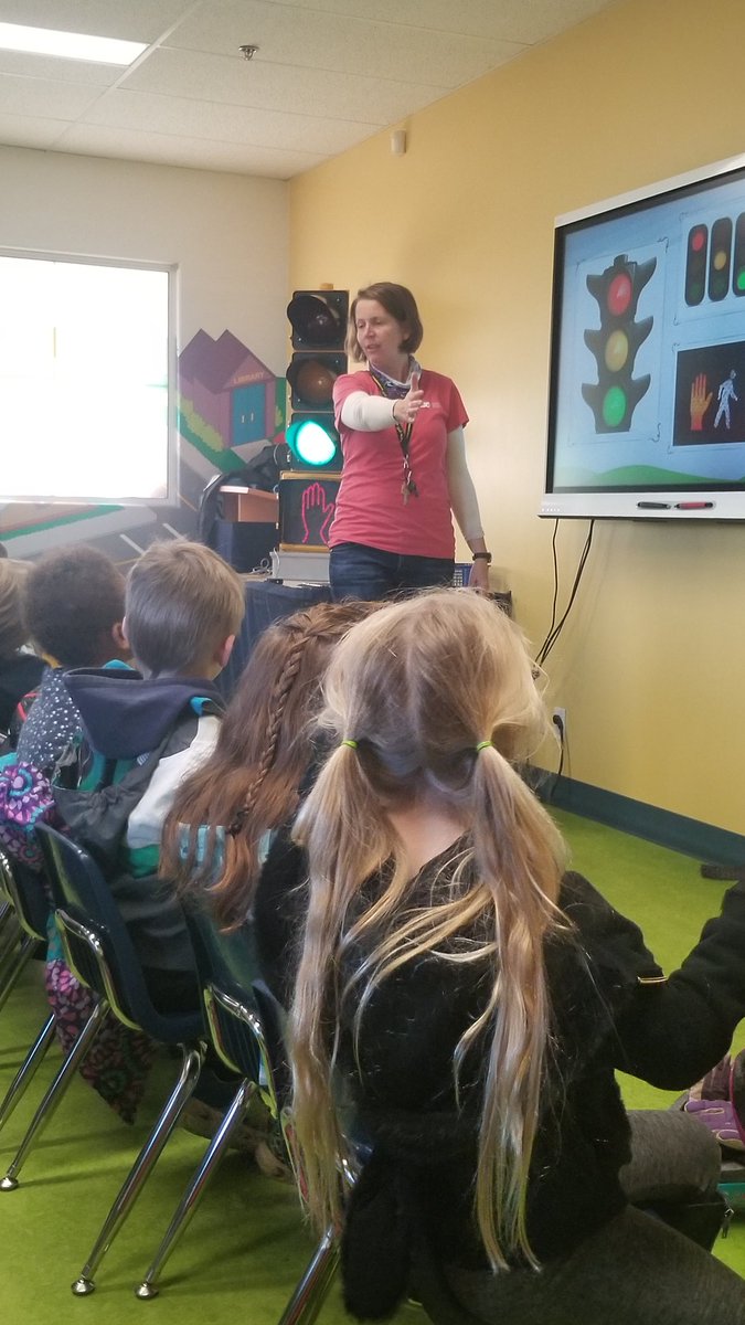 kindergarten ❤ tweet media