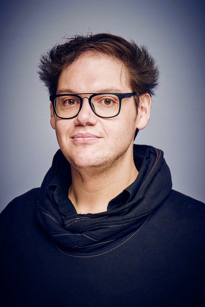 parisba's tweet image. New headshot from #OReillyAI! Not awful!