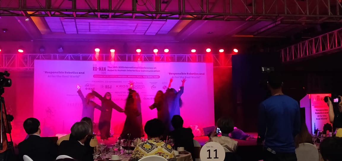 roman19ieee's tweet photo. Few snapshots from the cultural event and award ceremony on day3. https://t.co/QtxaF3ji58