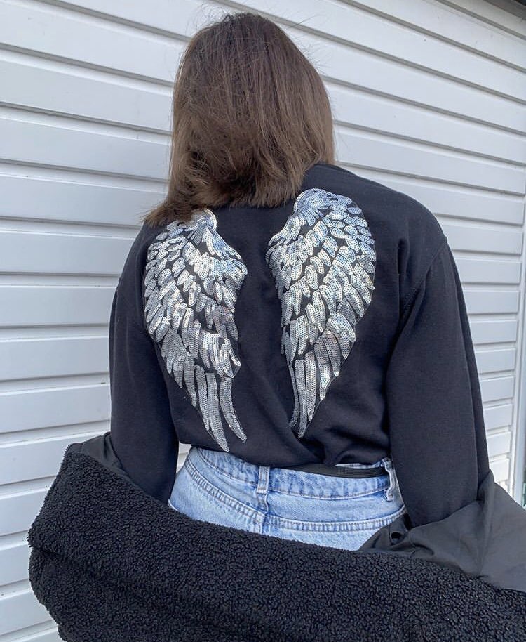 Fearlesscustom's tweet image. Angel wings jumper ✨
Shop here 👇🏼

fearlessalice.co.uk/product/angel-…