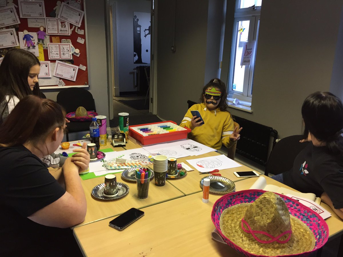 torfaenyouth's tweet photo. Ashley House Youth Club enjoying the activities tonight. Celebrating and learning about Mexican culture and also talking about the impacts of hate crime. #StopHateStartHere #NationalHCAW #WeStartTogether #SafePlaceForAll #NoPlaceForHate https://t.co/5KHmoMFP4l