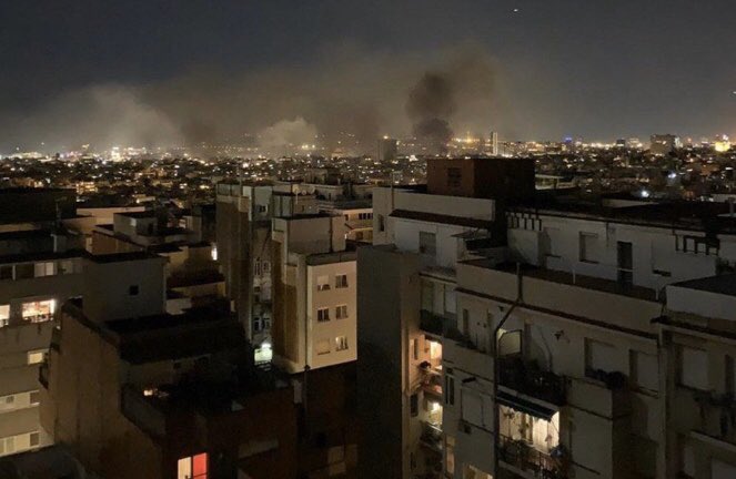 Ileenia's tweet photo. Mientras Barcelona “se ilumina”, Cataluña se destruye. https://t.co/r88WcIYxpy