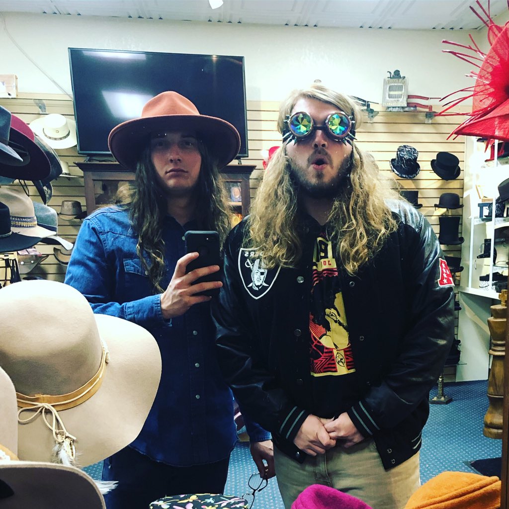 NYC tonight w/ <a href="/toebowtime/">Toebow</a> + Shadow Year at Berlin Under NYC 🗽 Show 8 PM 😜