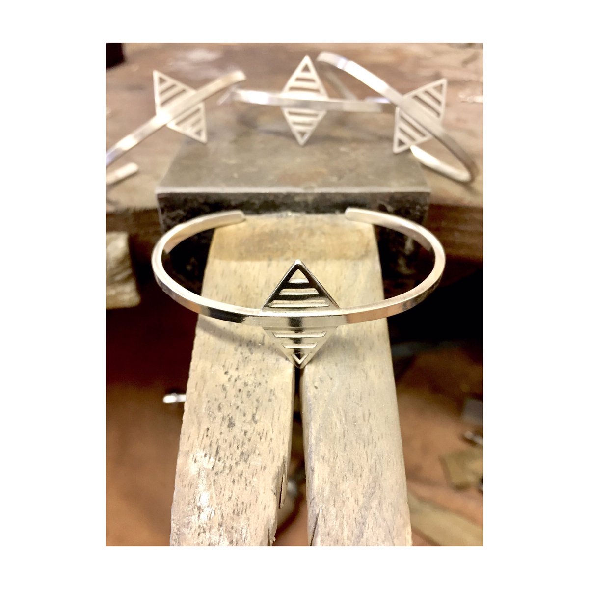 KBJewellery tweet media