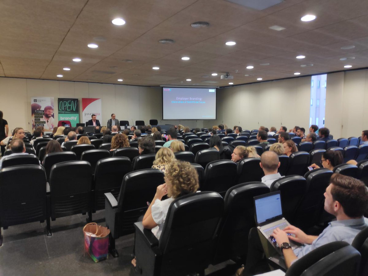 Jovempa Federación (@jovempa) on Twitter photo 📌 <a href="/GerardSalva/">Gerardo Salvador 🌴</a> y <a href="/GuzmanMtnez/">Guzmán Martínez</a> realizan la apertura de la jornada "El directivo como líder de talento"
.
#líderdetalento #soyjovempa 📌 <a href="/GerardSalva/">Gerardo Salvador 🌴</a> y <a href="/GuzmanMtnez/">Guzmán Martínez</a> realizan la apertura de la jornada "El directivo como líder de talento"
.
#líderdetalento #soyjovempa