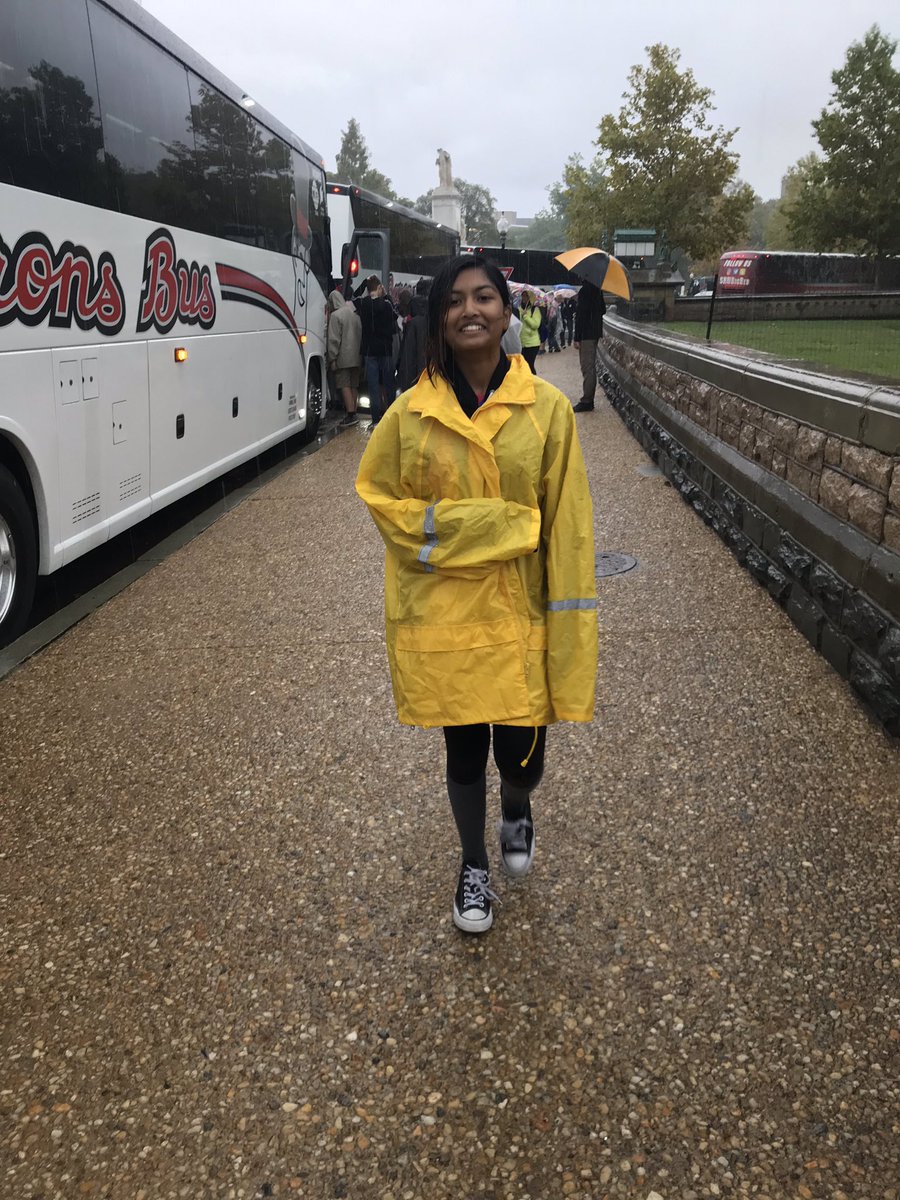 voss_dc's tweet photo. Enjoying the rain! https://t.co/VvVcQqThls