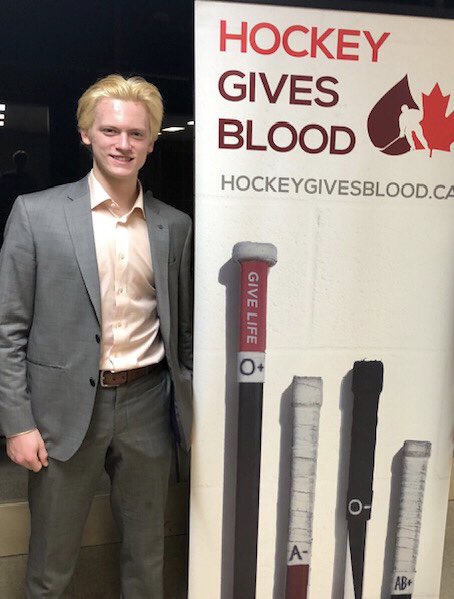 Hockey Gives Blood tweet media