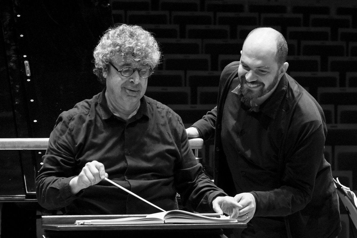 SemyonBychkov1's tweet photo. 'Bychkov has said in interviews he fell in love with Tchaikovsky's music at a young age and calls it "noble, honest and dramatic . . . while also lyrical.'
#TheTchaikovskyProject from Semyon Bychkov, @CzechPhil & @kirillgerstein features on @WPR https://t.co/uvp1DOse4T https://t.co/x6CJhY3CvD