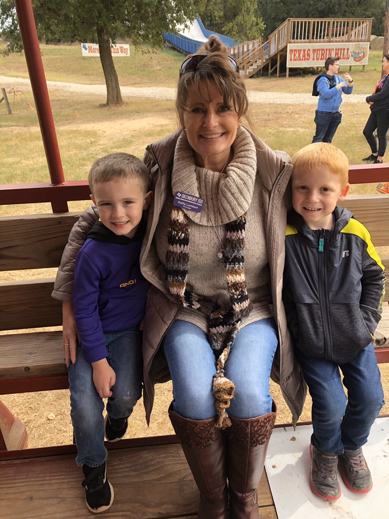 Kellie Lambert tweet media