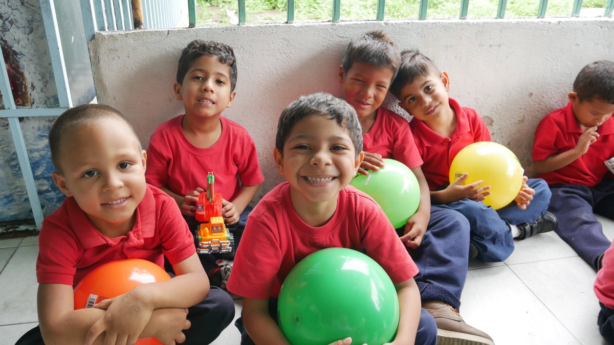Seamos leales a aquello que le hace bien a nuestro entorno, demos lo mejor de nosotros y rescatemos juntos esos valores💚que darán forma a las bases de quienes serán la vida de nuestro mañana
#Fundasitio
