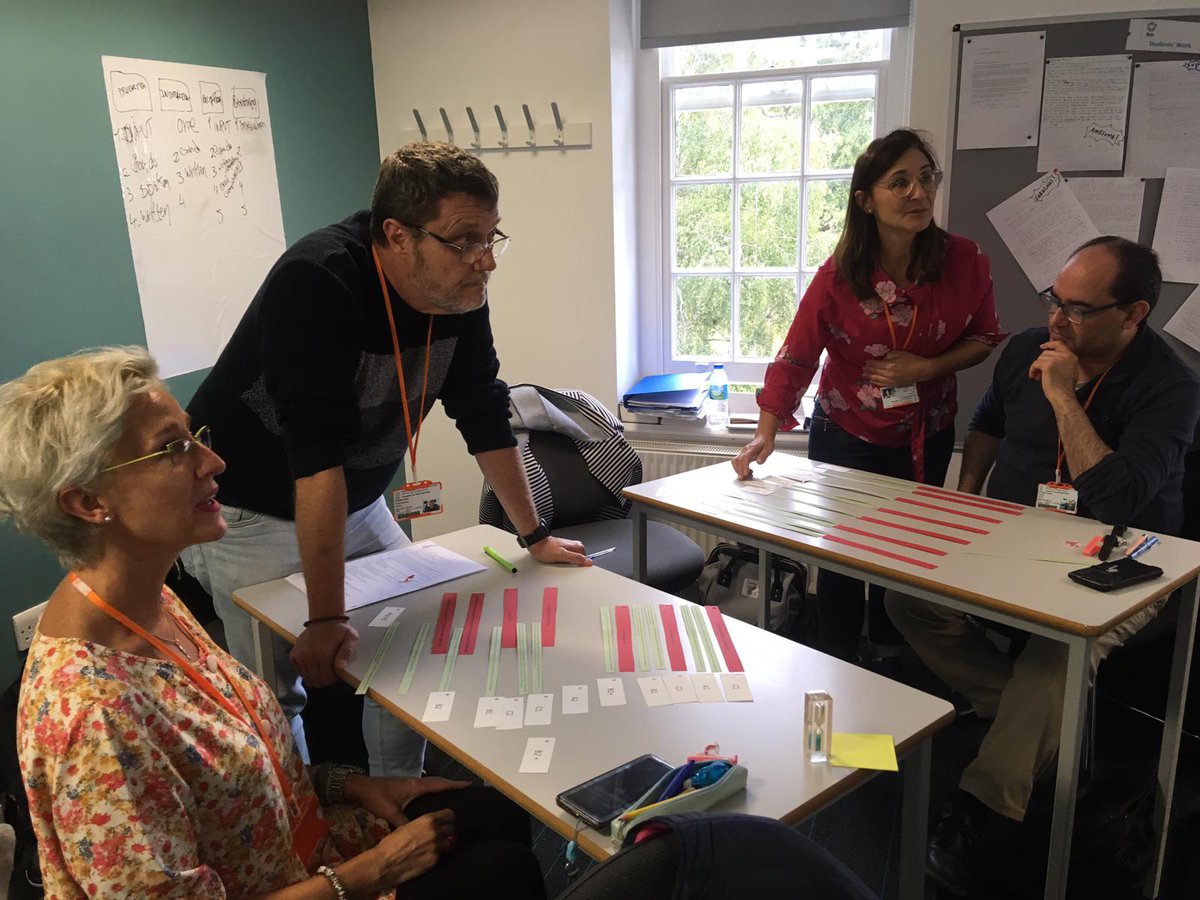 Genial curso con <a href="/Bell_English/">Bell English</a> en Cambridge del que nuestros/as participantes han aprendido sobre Mediación.
Estas semanas (in)formarán a sus centros
Great course by <a href="/Bell_English/">Bell English</a> in Cambridge where our participants learnt about Mediation.
Next they'll report to their colleagues