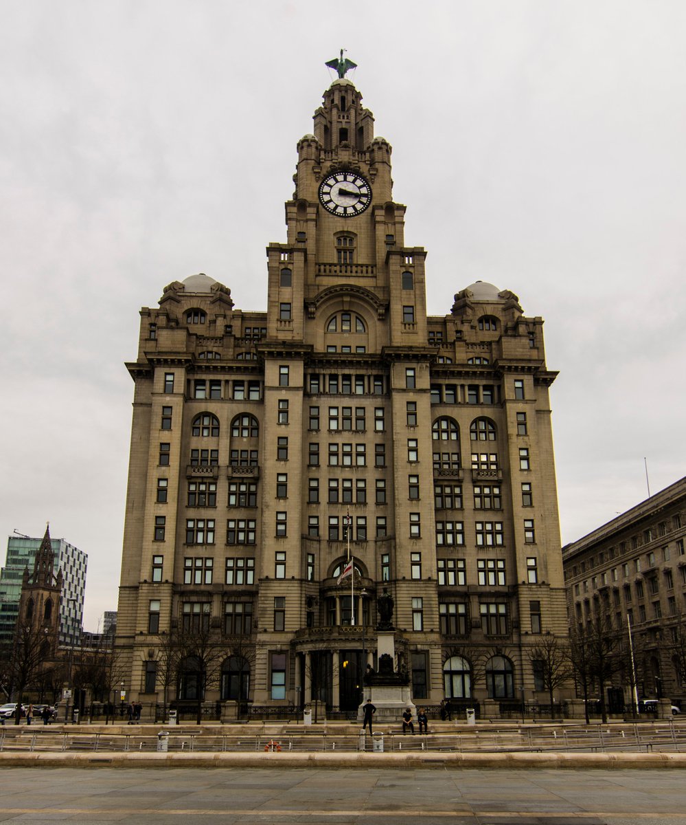 Kurt__roberts's tweet photo. The liver building and liverpool docks #liverpool #liverpooldocks #liverbuilding #merseyside #bbcnorthwest #explorelpool #scousescene https://t.co/NtZibrY466
