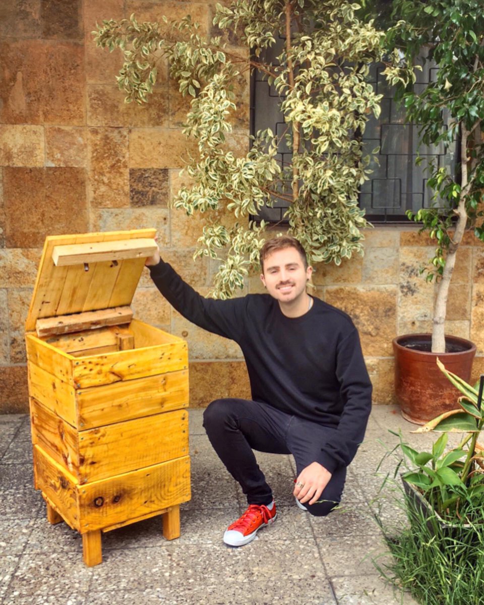 Leo_Cabezas's tweet image. Me llegó esta bella #compostera ♻️ hecha con materiales reciclados y reutilizados. Transforma tus residuos orgánicos en #abono y reduce tu #basura a la mitad

Las hace mi amiga instagram.com/chilenambulante y entrega en #LaSerena y #Santiago ✅

Inspirado por mi paso en @ecohouseok 💚