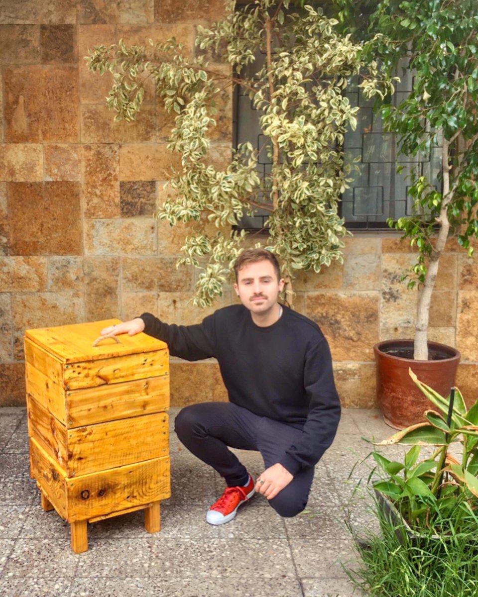 Leo_Cabezas's tweet image. Me llegó esta bella #compostera ♻️ hecha con materiales reciclados y reutilizados. Transforma tus residuos orgánicos en #abono y reduce tu #basura a la mitad

Las hace mi amiga instagram.com/chilenambulante y entrega en #LaSerena y #Santiago ✅

Inspirado por mi paso en @ecohouseok 💚