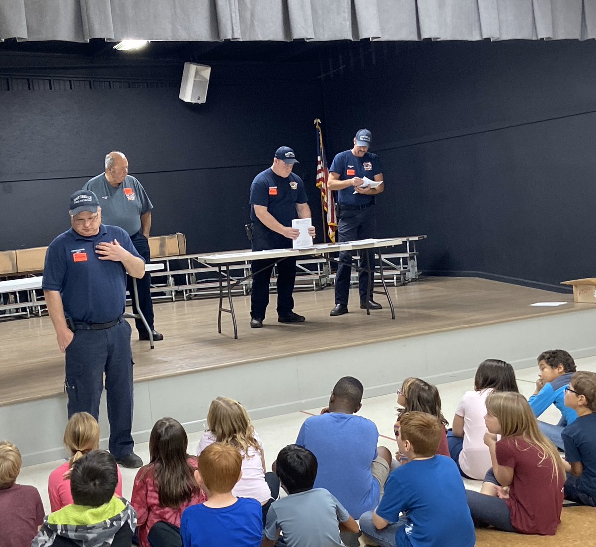 VoiceABSTrojans's tweet photo. Hartselle FD teaching Fire Prevention & Safety classes this week as part of Fire Prevention Month
#myces @crestlinetigers @CityofHartselle https://t.co/hHLeeOVW4w