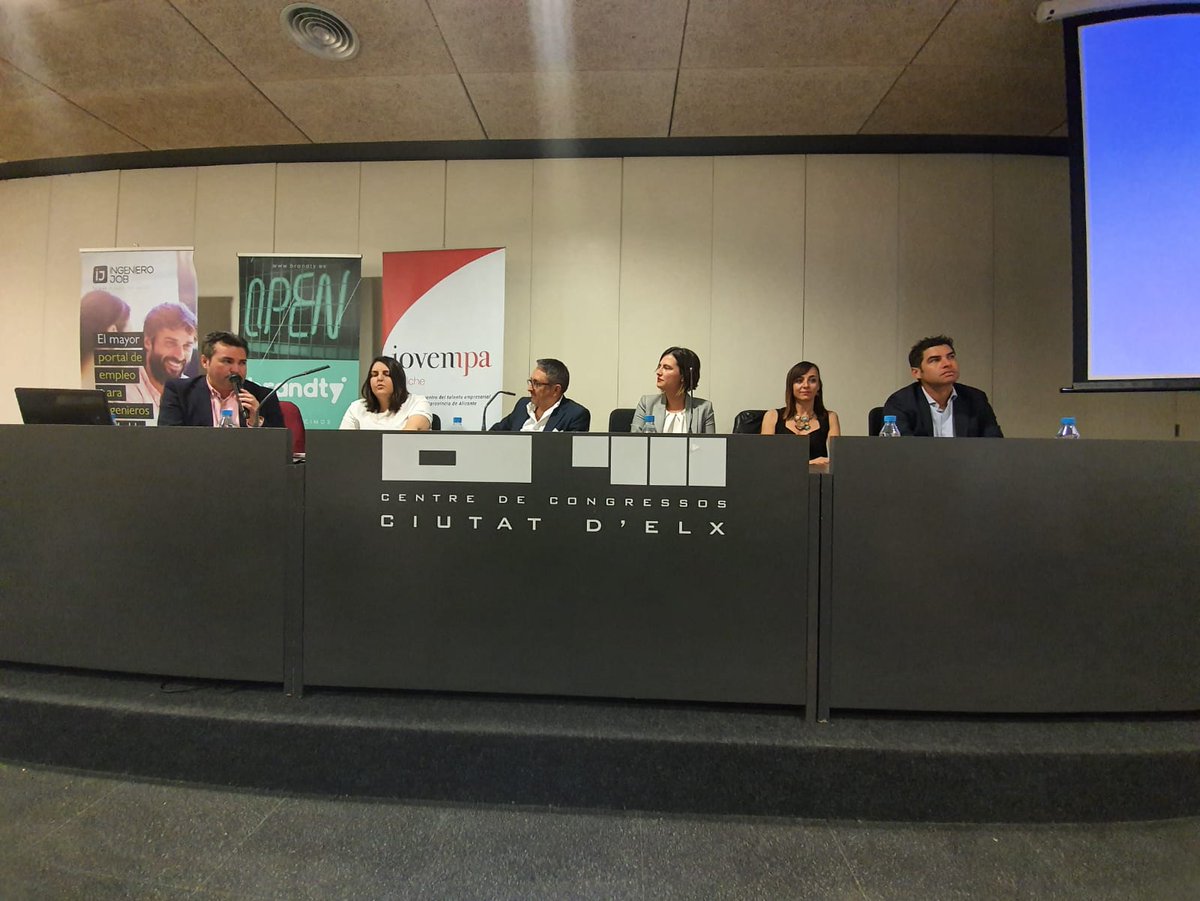 Rafael Juan (@rafjuan) on Twitter photo Mesa redonda en #liderdetalento de <a href="/Brandty_Es/">@Brandty</a> y <a href="/Jovempa/">Jovempa Federación</a> con @vballesterb , <a href="/GuzmanMtnez/">Guzmán Martínez</a> , <a href="/Cristinamulero/">Cristina Mulero</a> , <a href="/SumaAlicante/">Suma Gestión Tributaria</a> , <a href="/CLAVEi/">Clavei</a> , <a href="/GrupoMarjal/">Grupo Marjal</a> . "La transparencia es un principio clave. El desafío está en pérdida de talento. Más que conquistar hemos de aprender a seducir". Mesa redonda en #liderdetalento de <a href="/Brandty_Es/">@Brandty</a> y <a href="/Jovempa/">Jovempa Federación</a> con @vballesterb , <a href="/GuzmanMtnez/">Guzmán Martínez</a> , <a href="/Cristinamulero/">Cristina Mulero</a> , <a href="/SumaAlicante/">Suma Gestión Tributaria</a> , <a href="/CLAVEi/">Clavei</a> , <a href="/GrupoMarjal/">Grupo Marjal</a> . "La transparencia es un principio clave. El desafío está en pérdida de talento. Más que conquistar hemos de aprender a seducir".