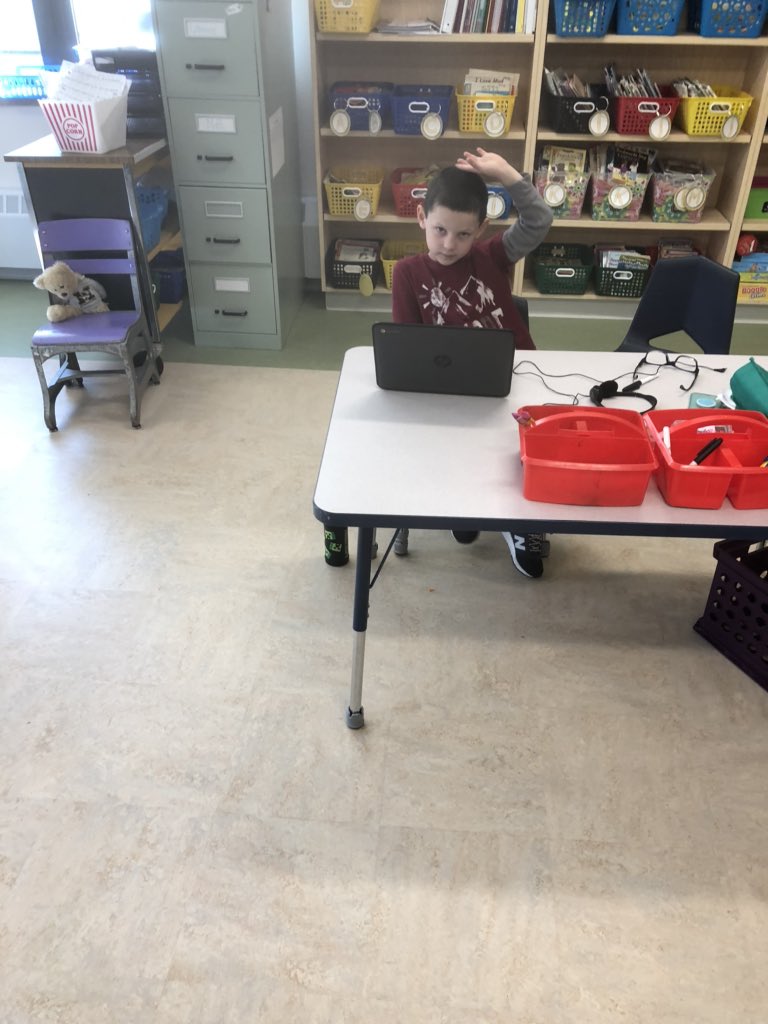 janetdancy's tweet photo. Our first day with Chromebooks!  Learning about the keyboard #firsties #technology https://t.co/4i4t0cNBbj